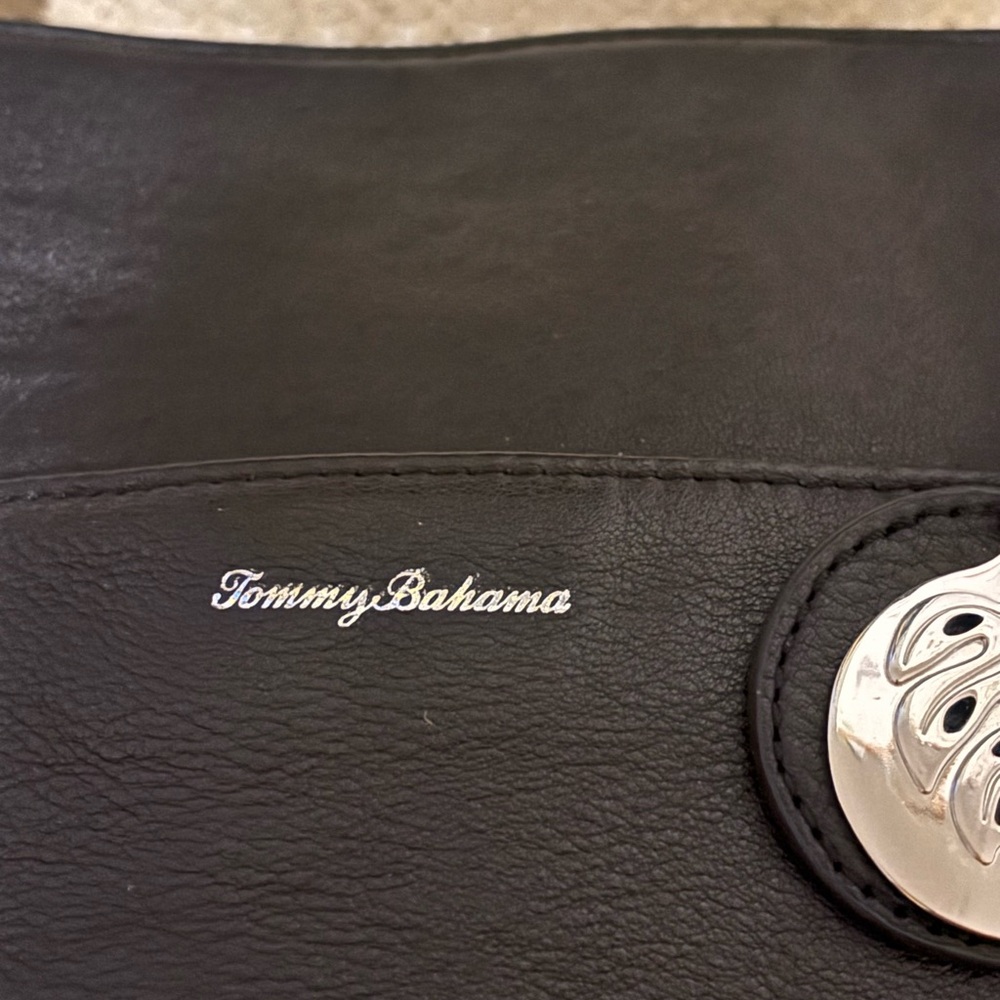 Tommy Bahama Black Lido Key Leather Tote Bag- like new in excellent condition - Picture 4 of 7